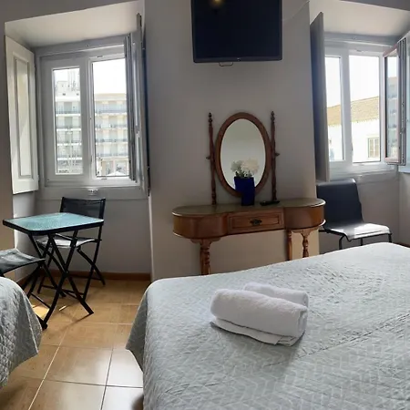 Maison d'hôtes Residência Aviz Peniche