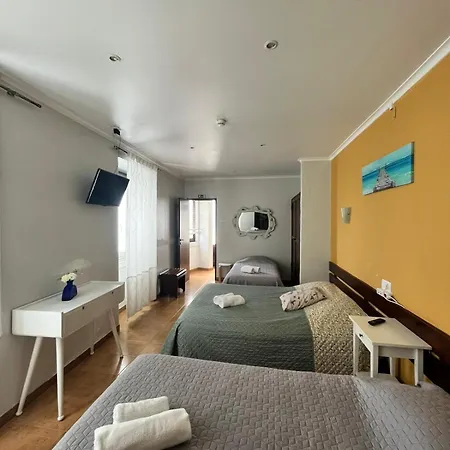 Residência Aviz Maison d'hôtes Peniche