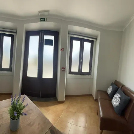 Residencia Aviz * 페니케